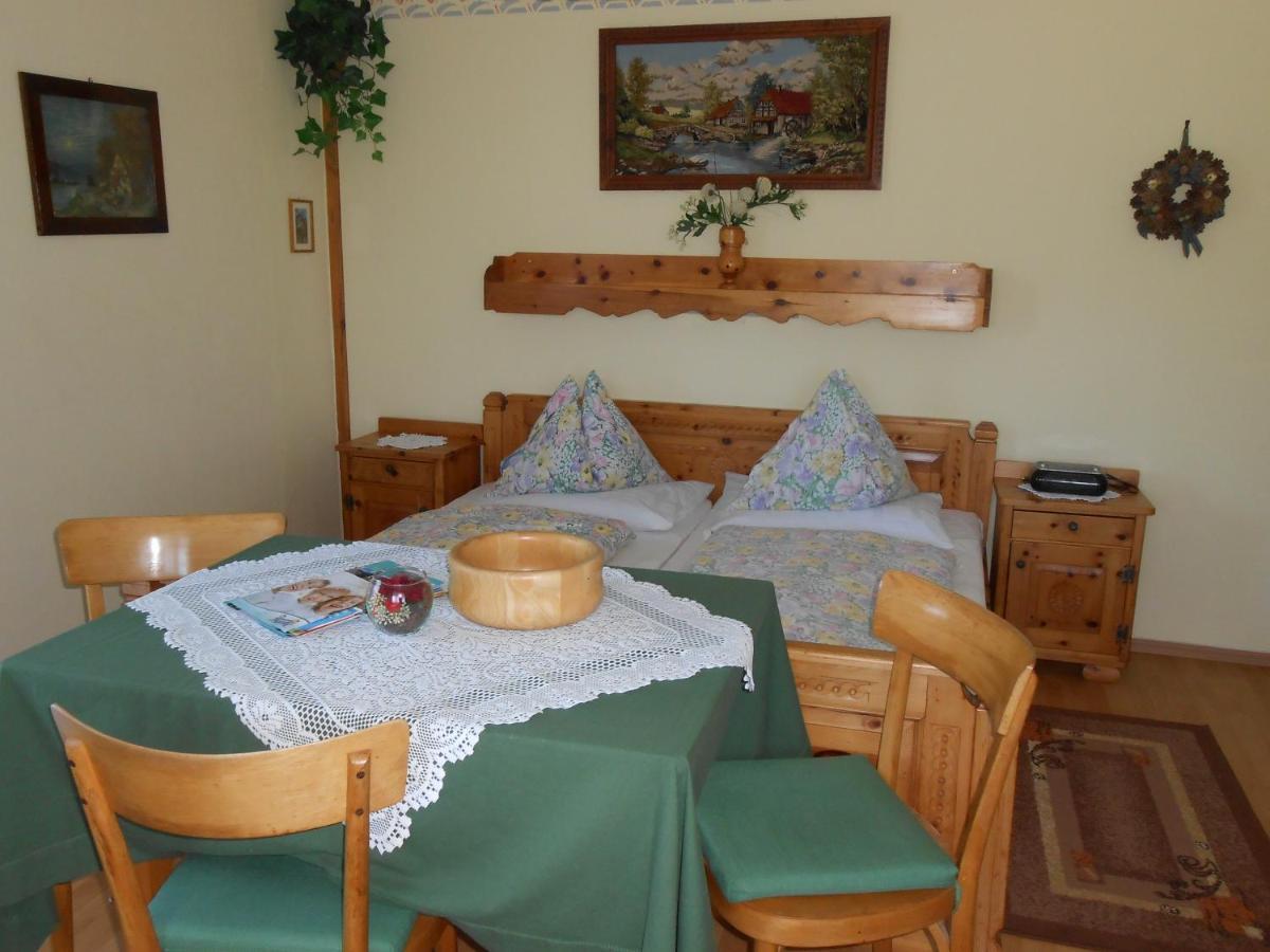 Villa Gästehaus Unterlänger- Lass die Seele lachen Krems in Kaernten Zimmer foto
